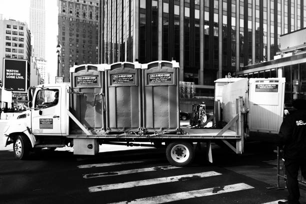 Best Portable toilet rental cost  in Rogers, AR